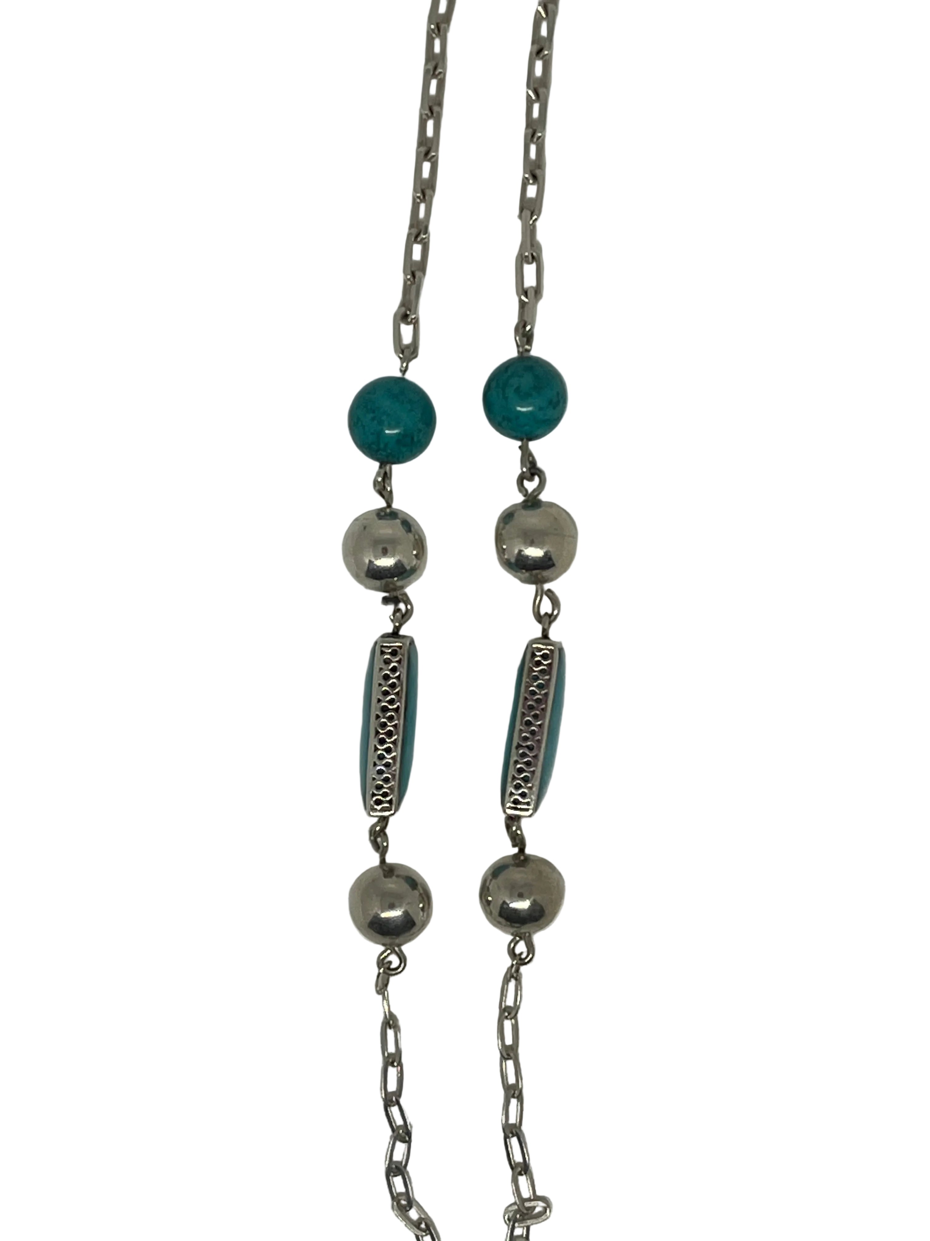 Collar con piedra  turquesa bolas de plata  y cuarzo cristal