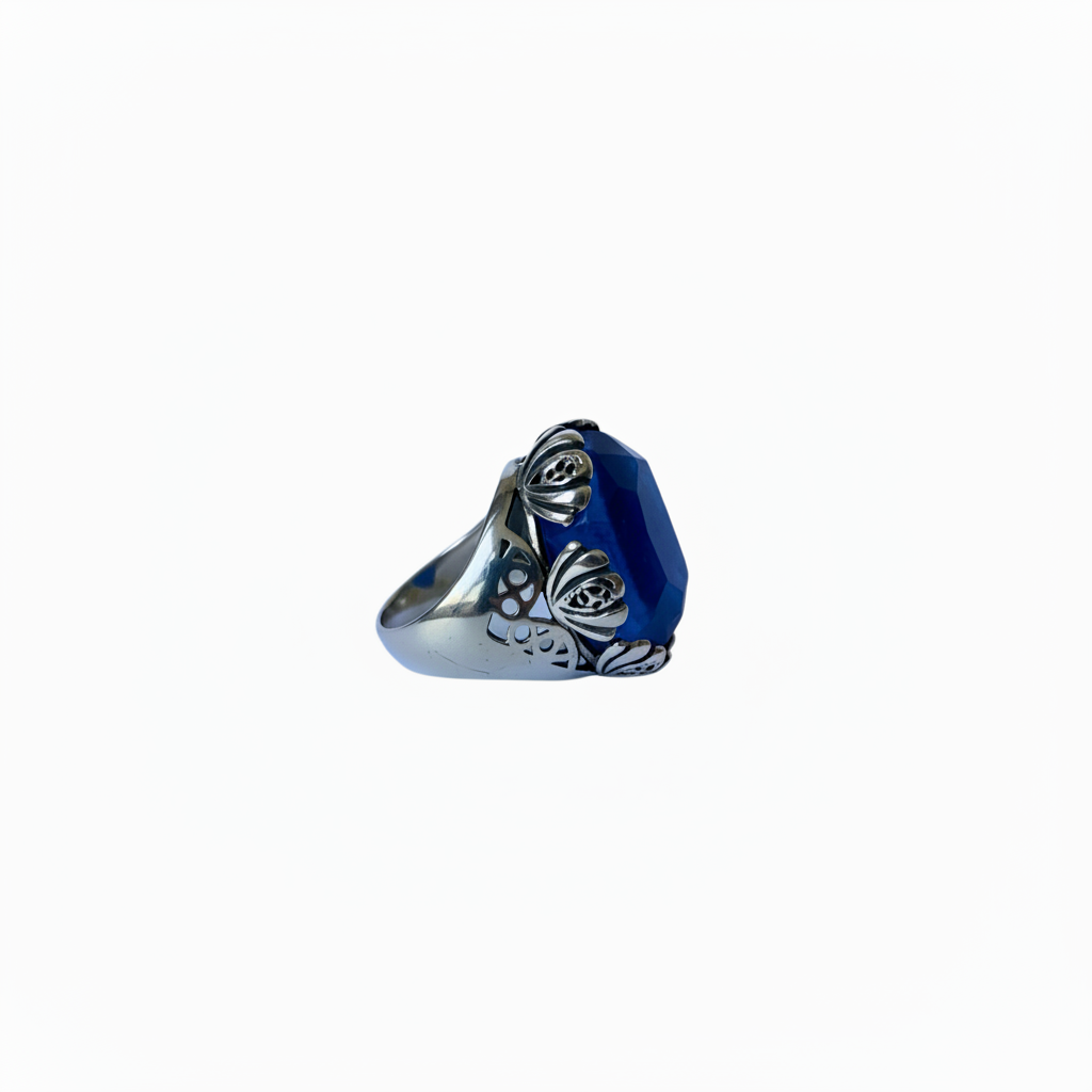 Anillo de Plata 950 con Sodalita Azul Facetada | Diseño Floral